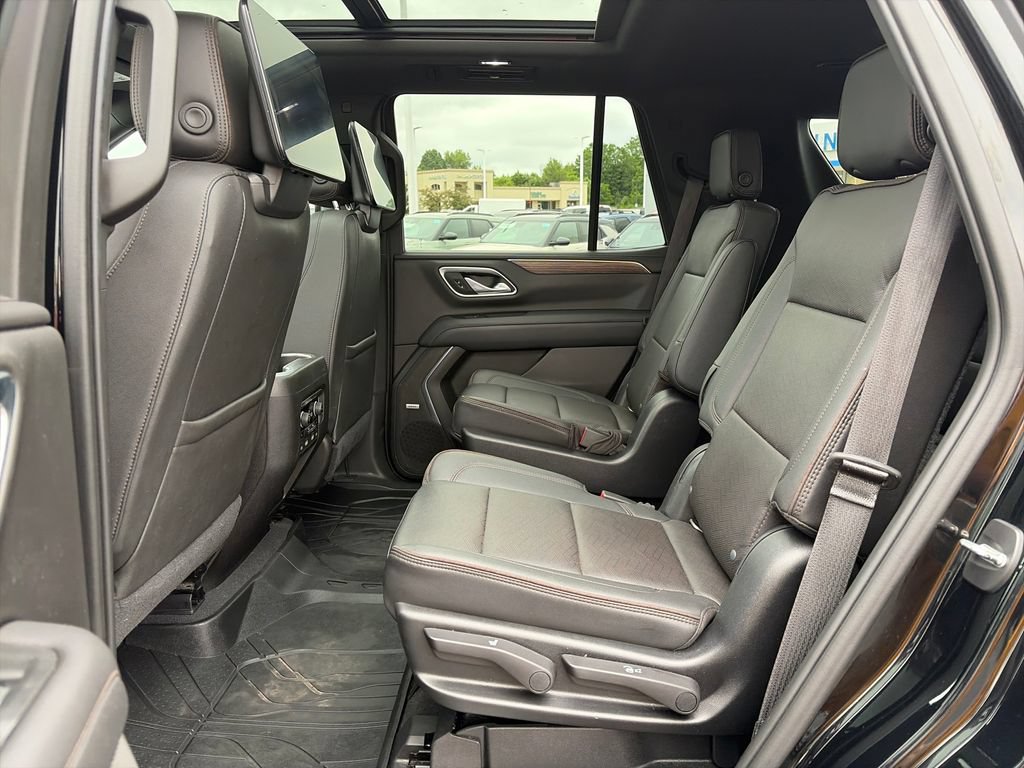 Used 2021 Chevrolet Tahoe High Country AWD/4WD image 38
