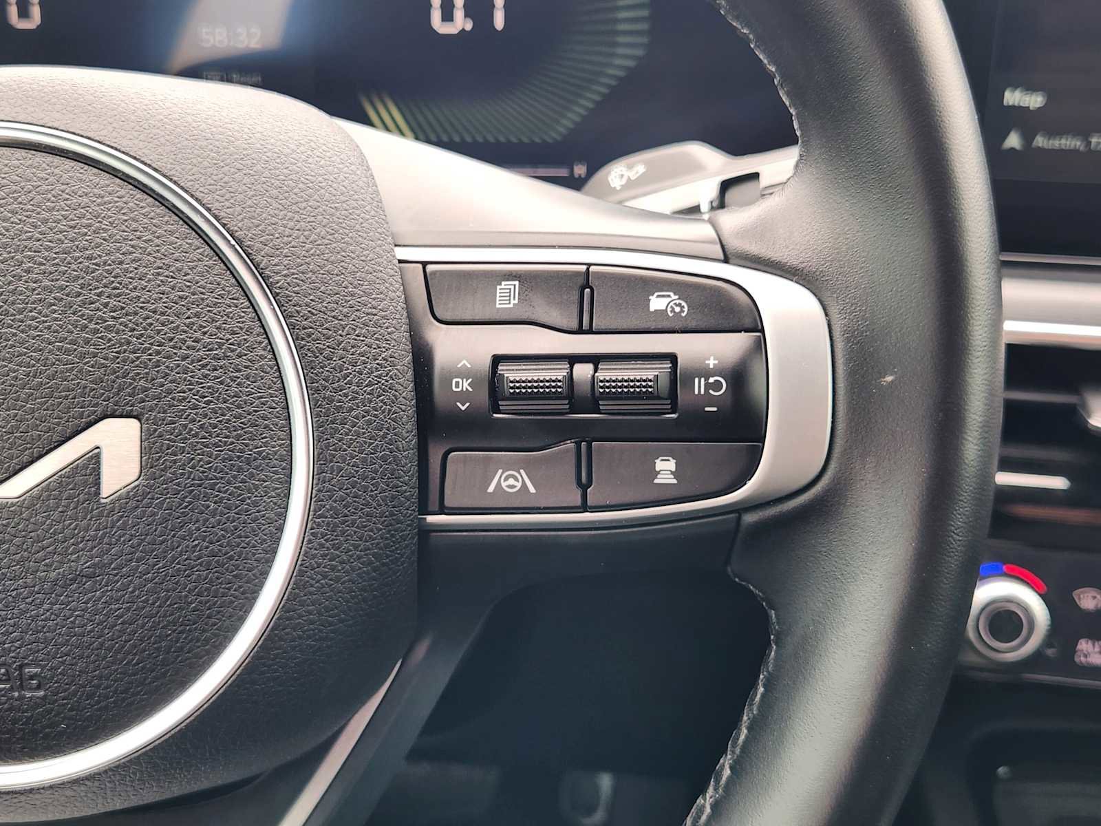Used 2025 Kia K5 GT-Line w/ GT-Line Premium Package AWD/4WD image 29
