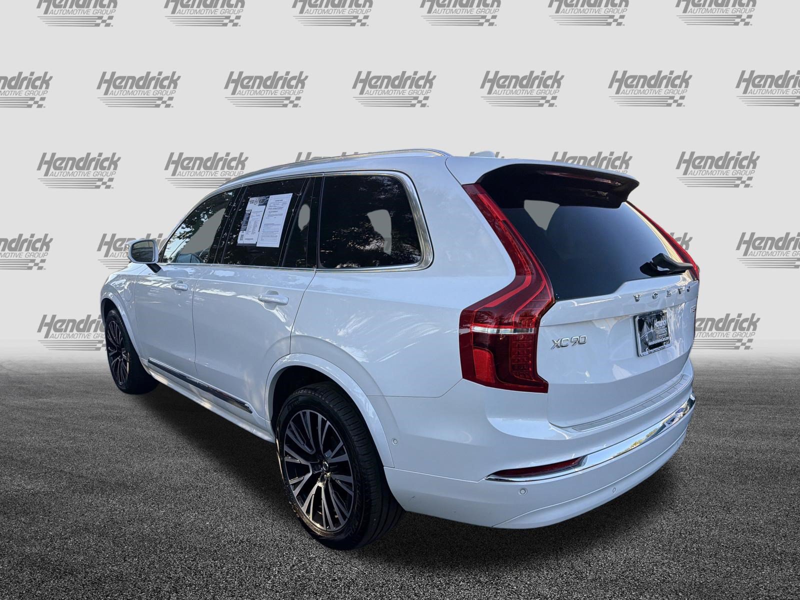 Certified 2025 Volvo XC90 T8 Plus w/ Protection Package Premier AWD/4WD image 8