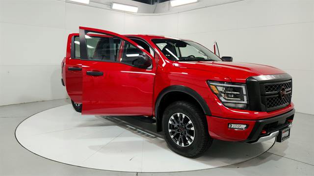 Used 2024 Nissan Titan PRO-4X w/ Off Road Protection Package image 9