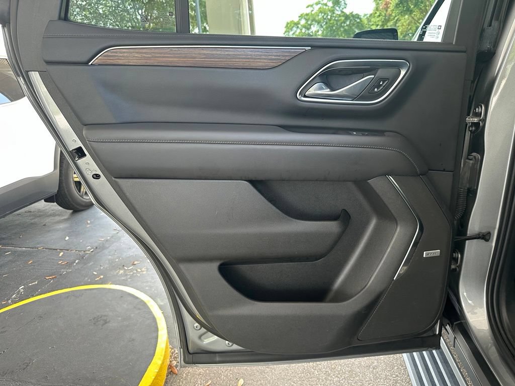 Used 2023 Chevrolet Tahoe High Country AWD/4WD image 29