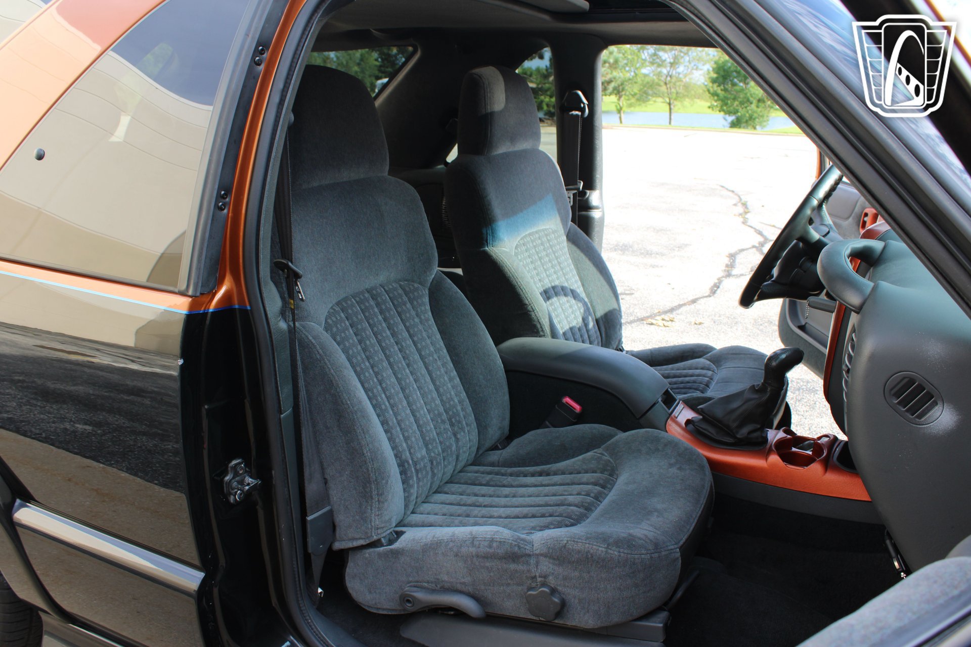 Used 2001 Chevrolet Blazer Xtreme w/ Preferred Equipment Group RWD image 16