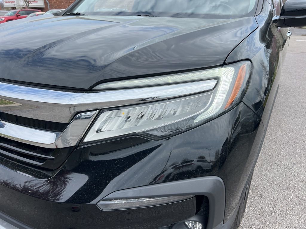 Used 2022 Honda Pilot Touring image 9