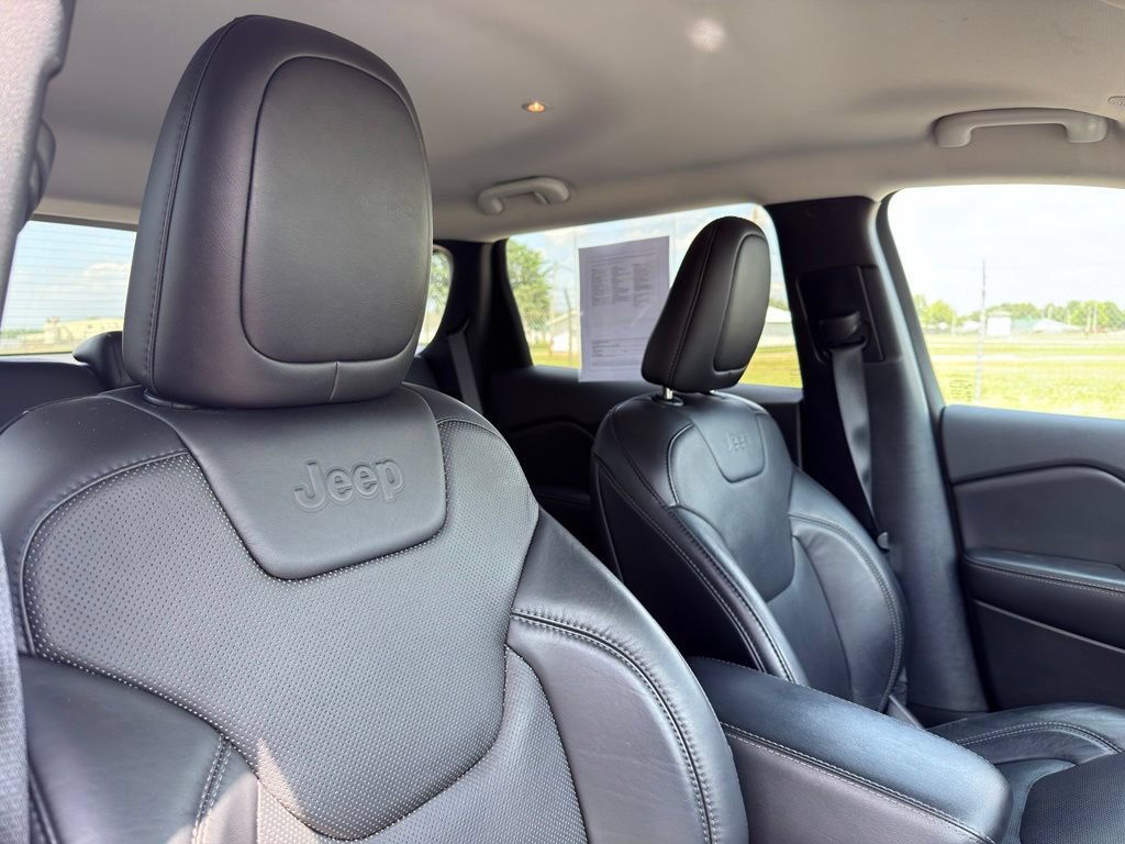 Used 2021 Jeep Cherokee Latitude Lux FWD image 37