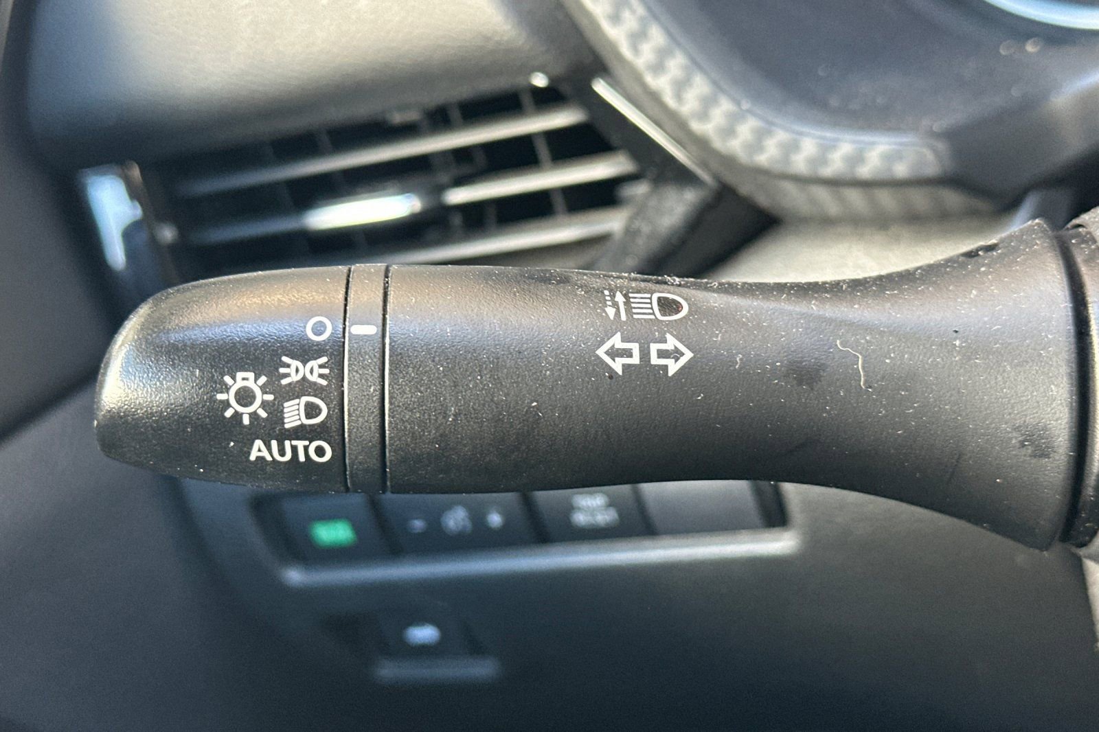 Used 2023 Nissan Sentra SV FWD image 36