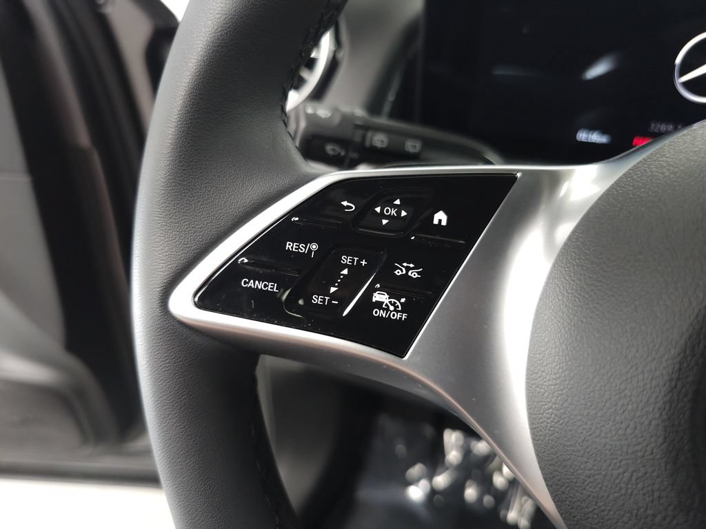 Certified 2026 Mercedes-Benz GLB 250 4MATIC image 10