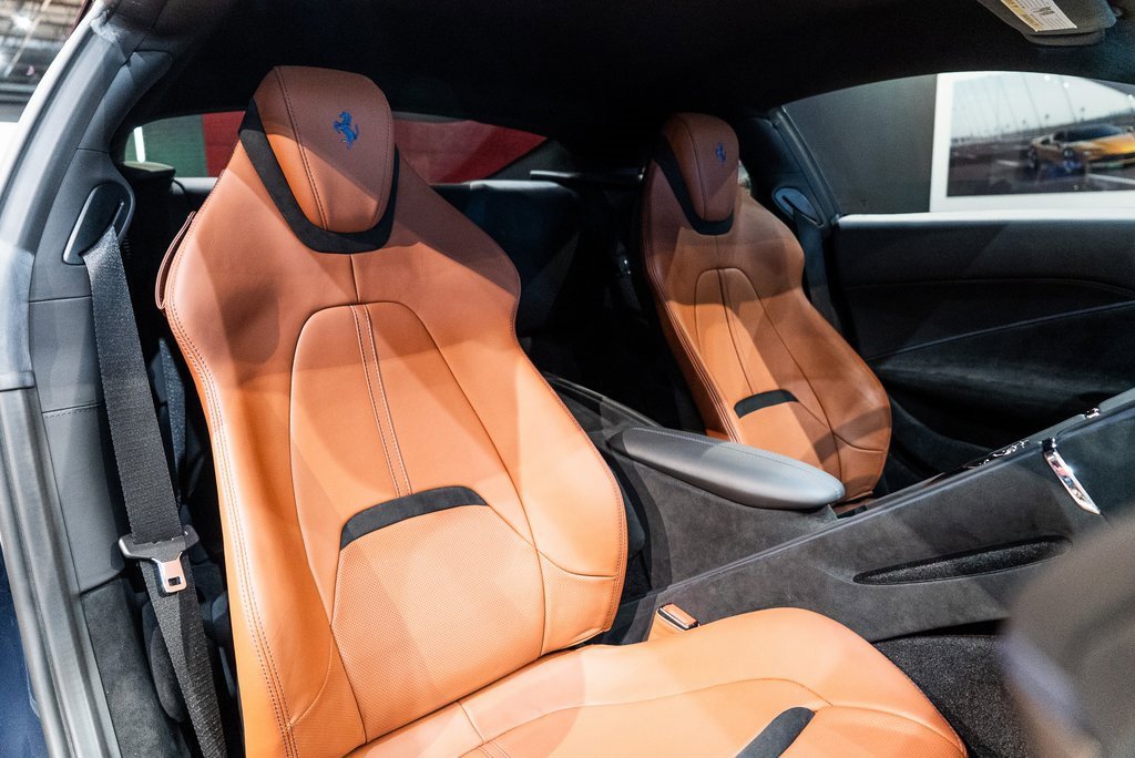 Certified 2022 Ferrari Roma image 38