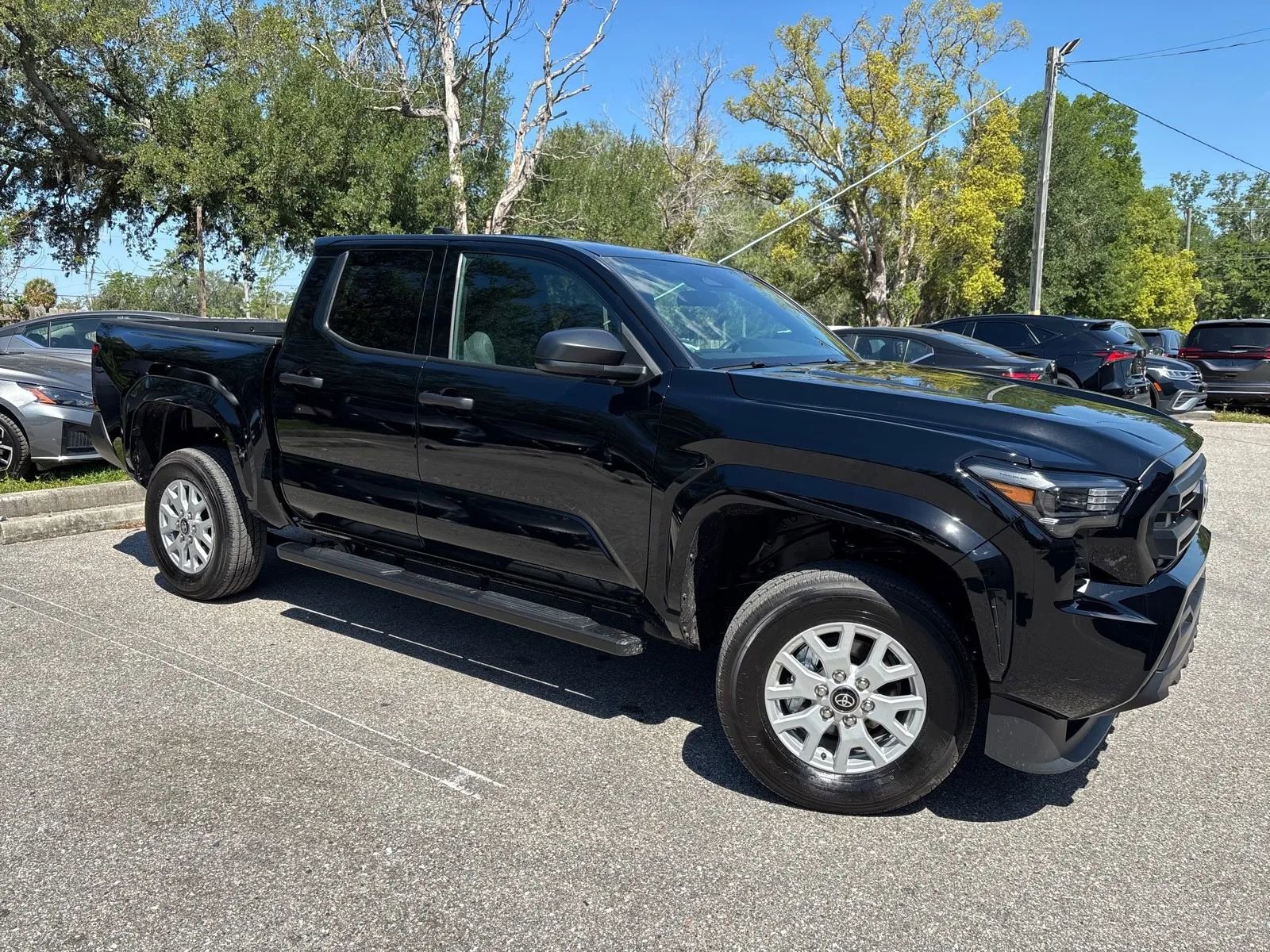 Used 2026 Toyota Tacoma SR image 6