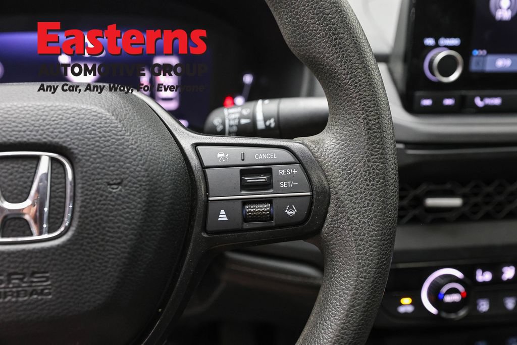 Used 2023 Honda Accord EX image 16