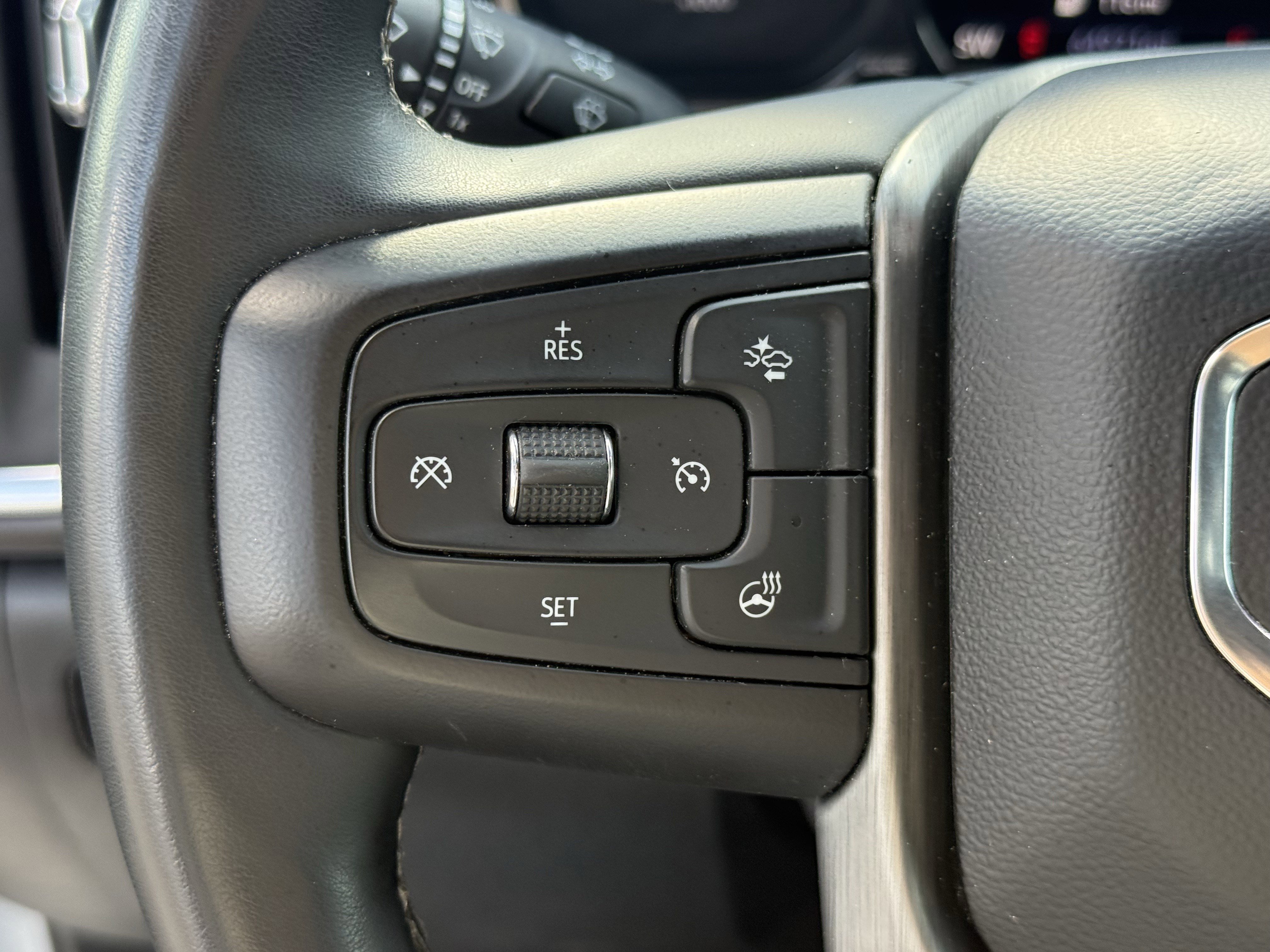 Used 2023 GMC Sierra 2500 Denali w/ Denali Ultimate Package image 16