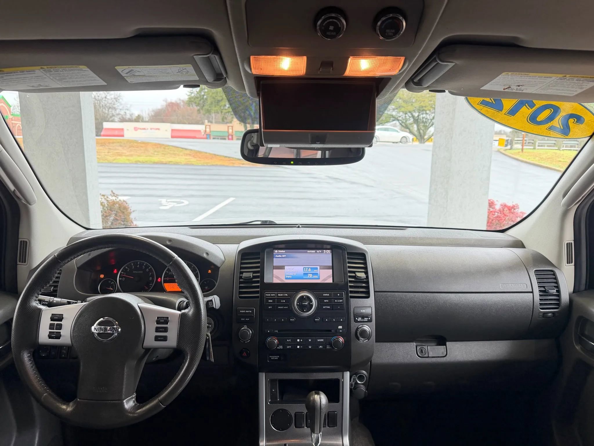 Used 2012 Nissan Pathfinder SV image 9