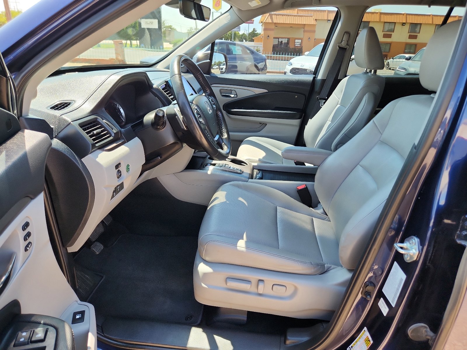 Certified 2023 Honda Ridgeline RTL image 11