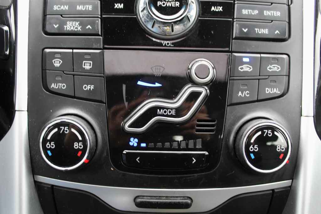 Used 2011 Hyundai Sonata Limited image 24