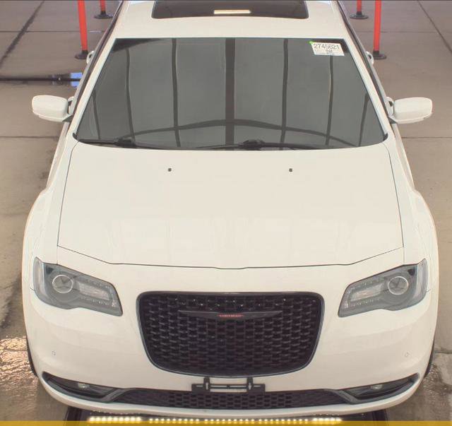 Used 2022 Chrysler 300 S image 2