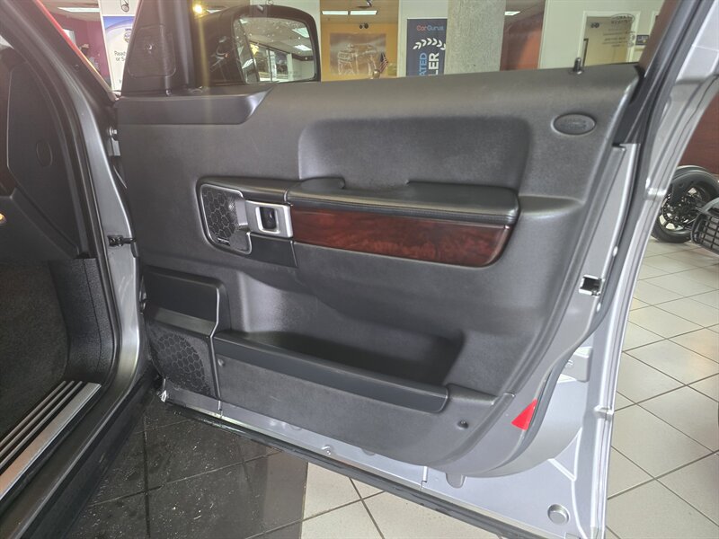Used 2007 Land Rover Range Rover HSE AWD/4WD image 14