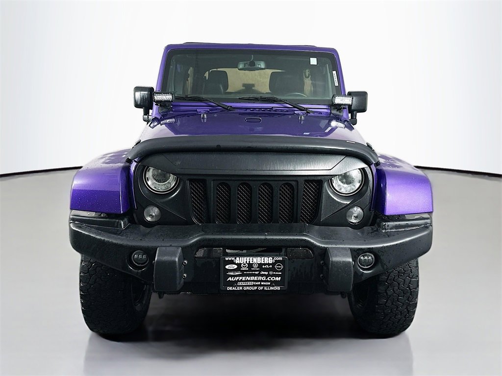 Used 2017 Jeep Wrangler Unlimited Sahara image 2