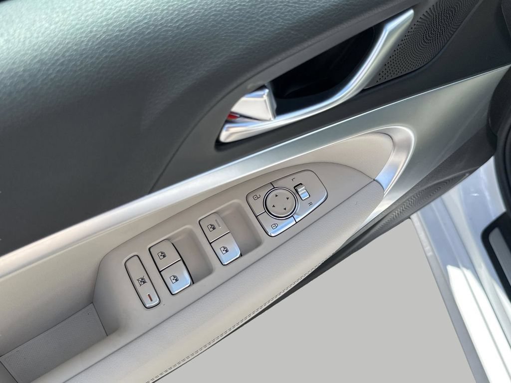 New 2026 Genesis G70 2.5T RWD image 15