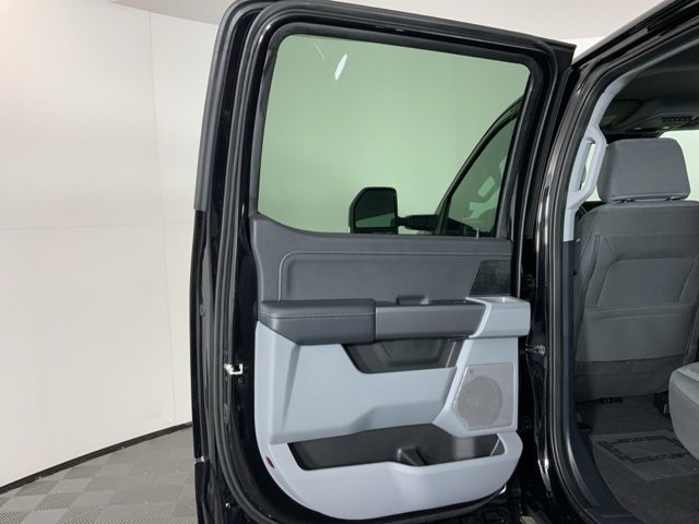 New 2025 Ford F350 XLT w/ Black Appearance Package image 26