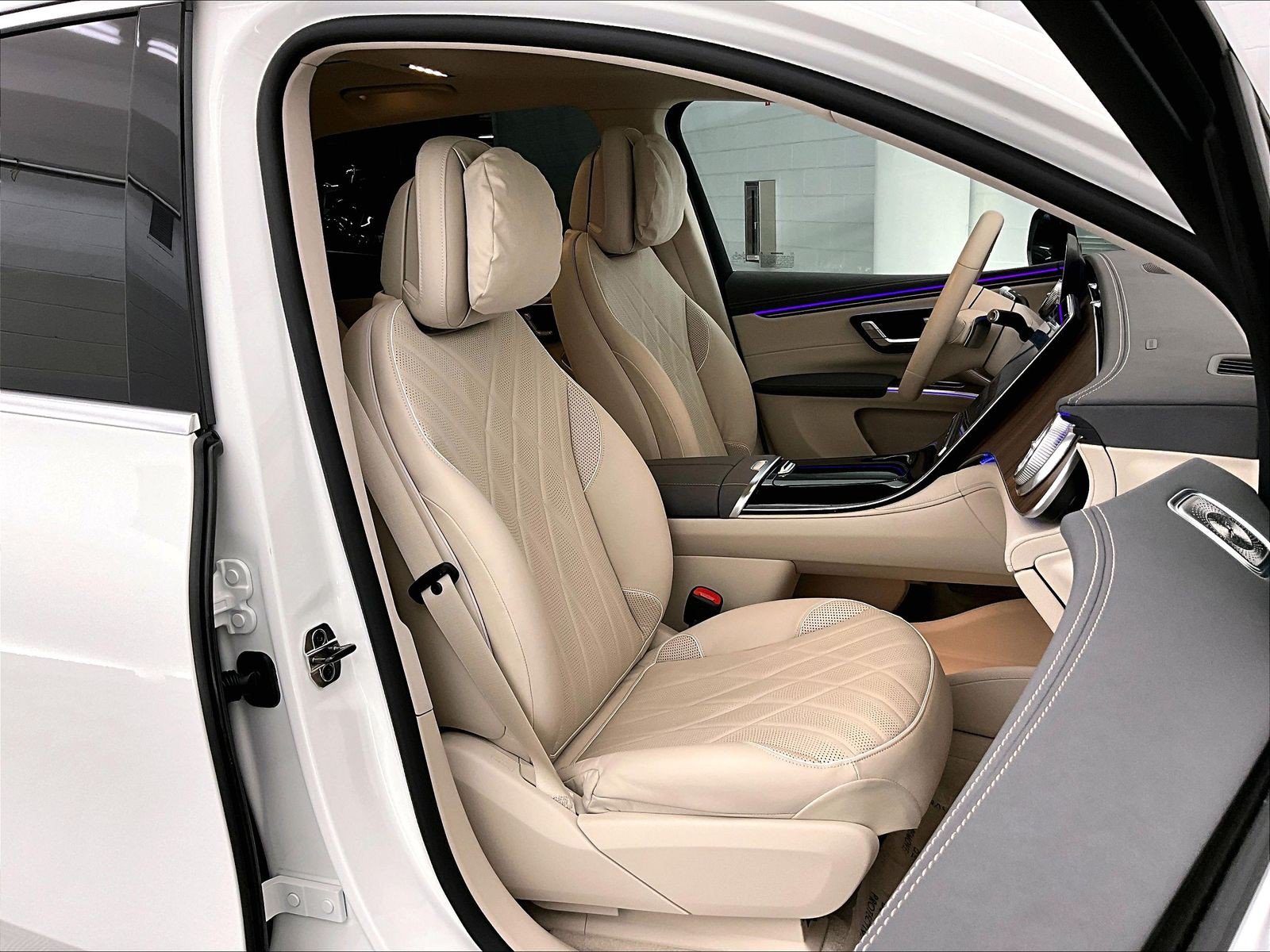 Certified 2023 Mercedes-Benz EQS 450+ 4MATIC SUV image 6