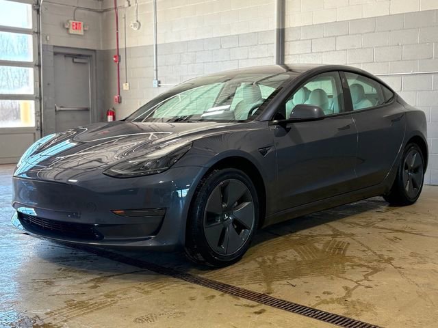 Used 2023 Tesla Model 3 Standard Range image 8