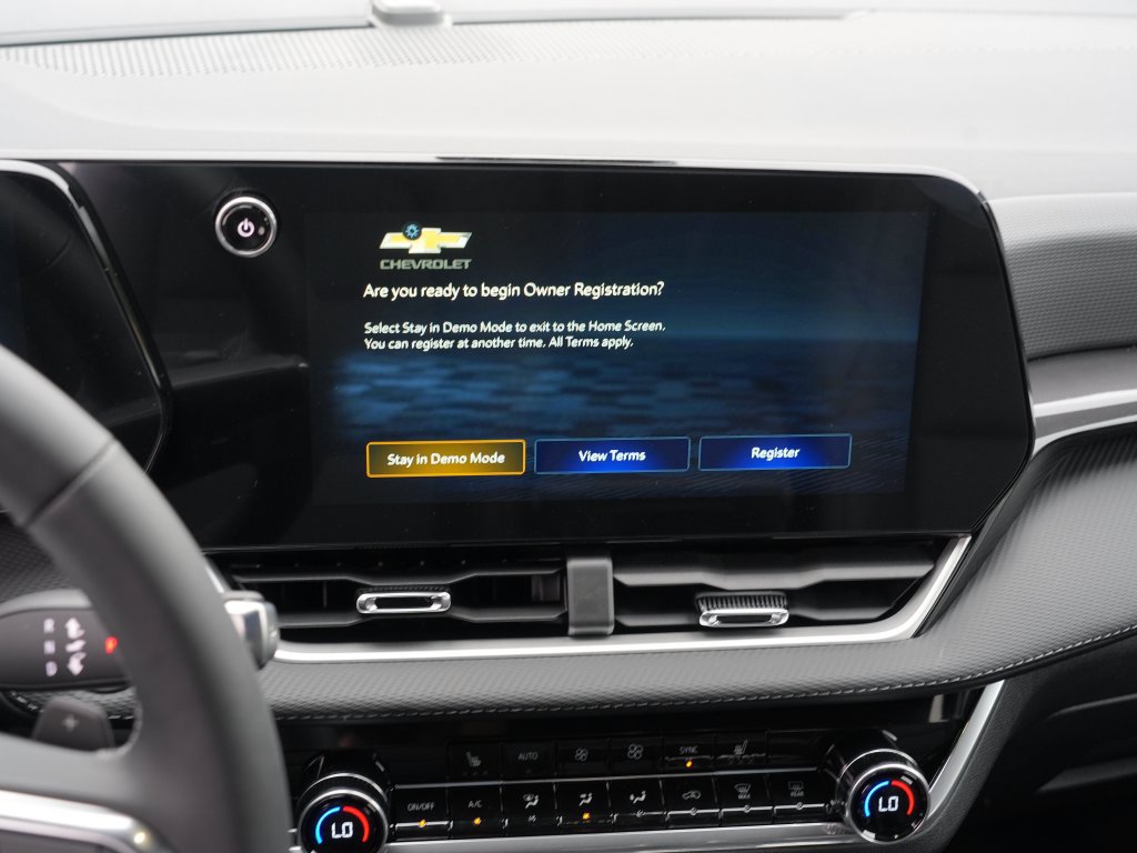 New 2027 Chevrolet Equinox LT w/ Convenience Package II AWD/4WD image 15