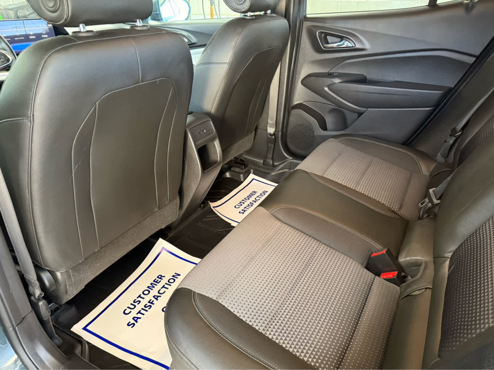 Used 2025 Chevrolet Trax LT w/ Driver Confidence Package image 21