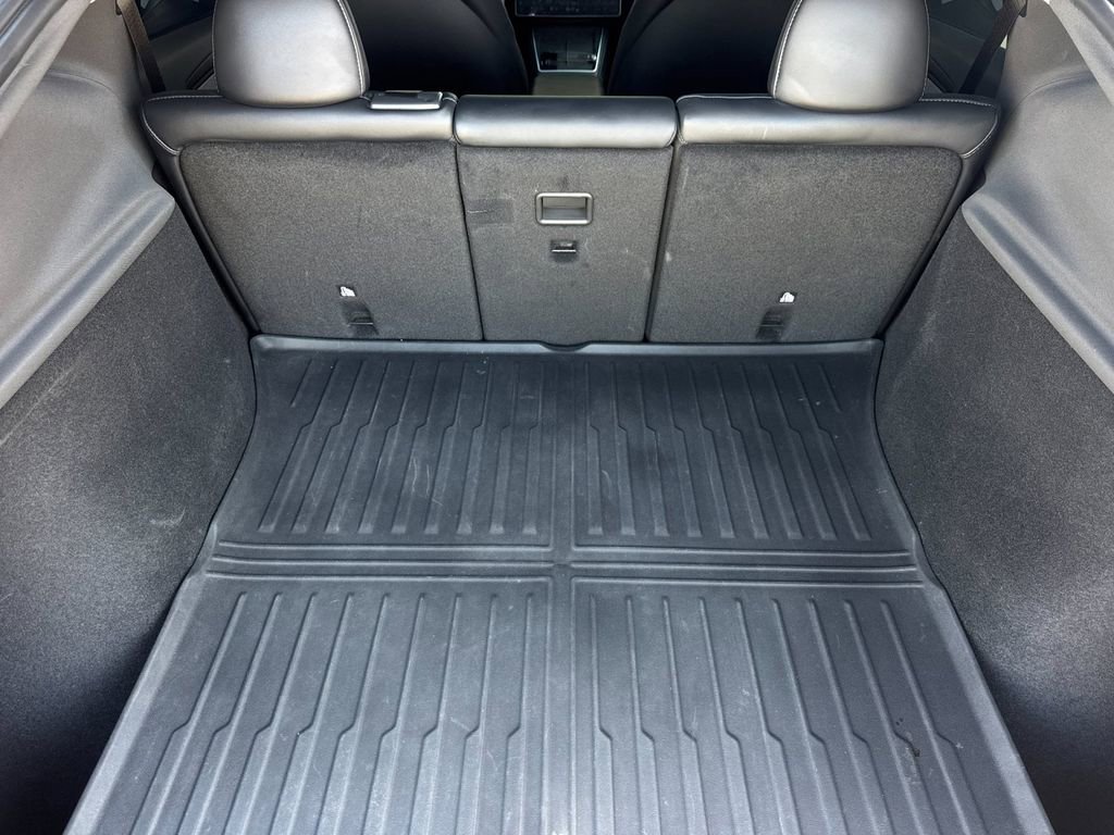Used 2026 Tesla Model Y AWD image 16