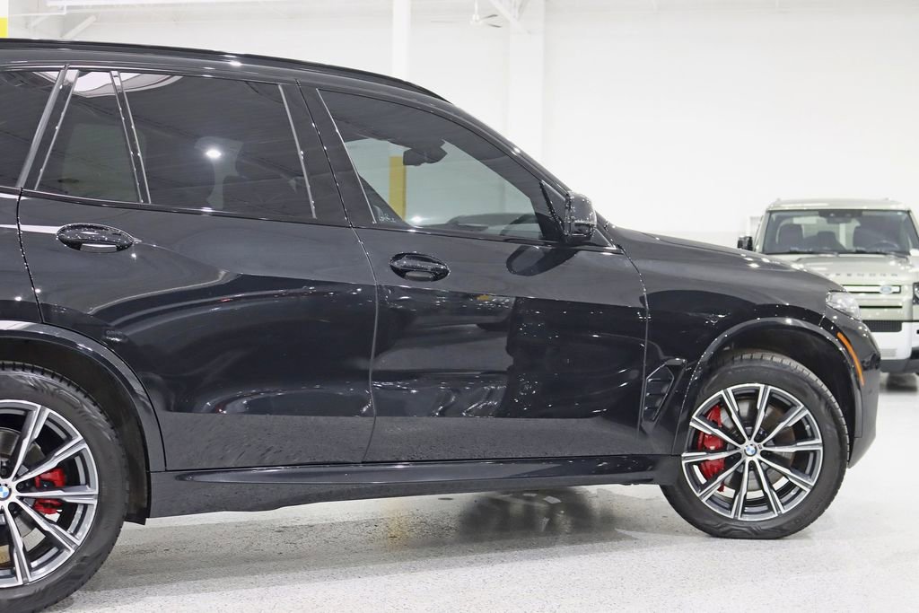 Used 2024 BMW X5 xDrive40i w/ M Sport Package image 11