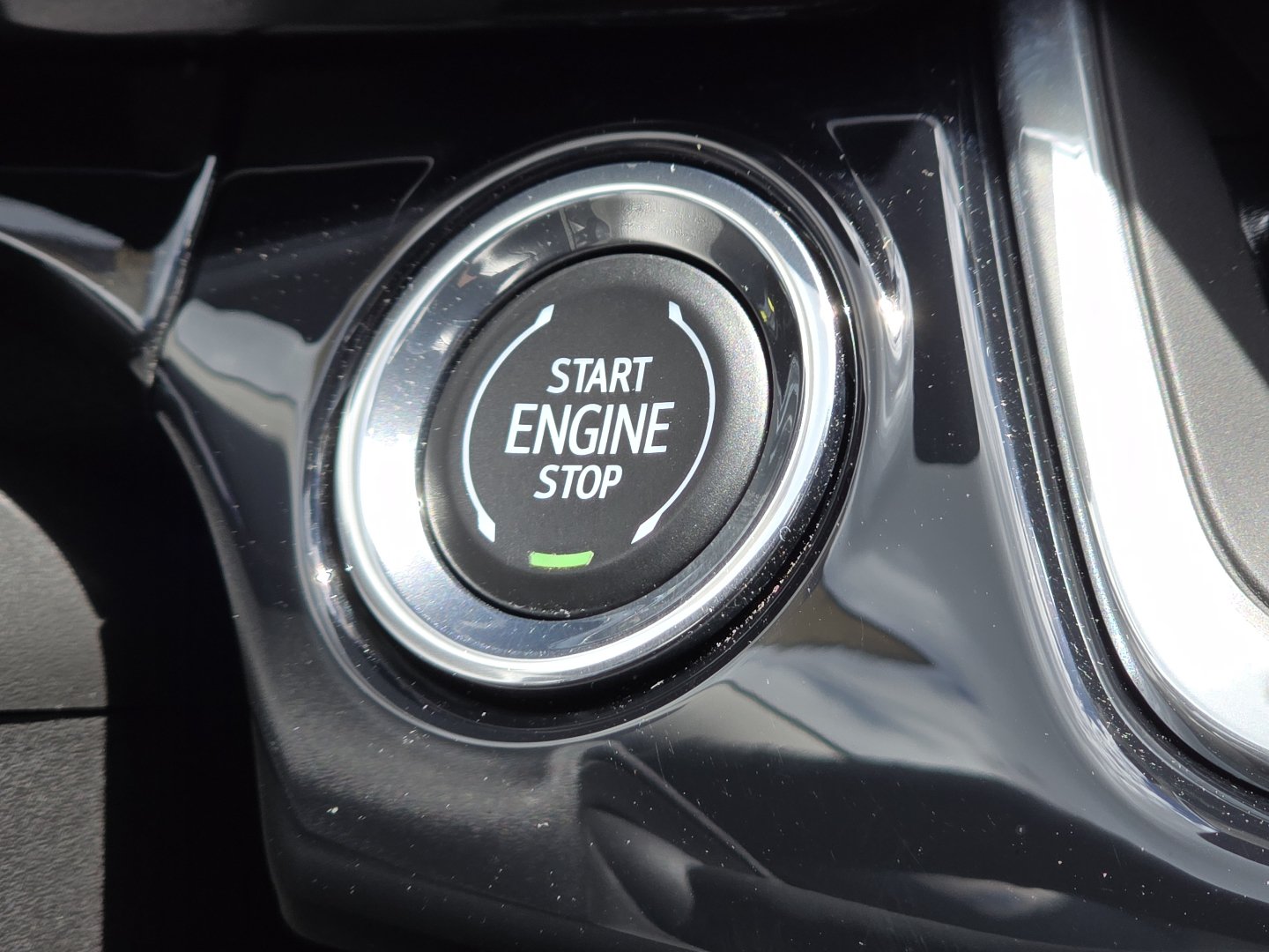 Used 2024 Chevrolet Trax ACTIV w/ Sunroof Package FWD image 10