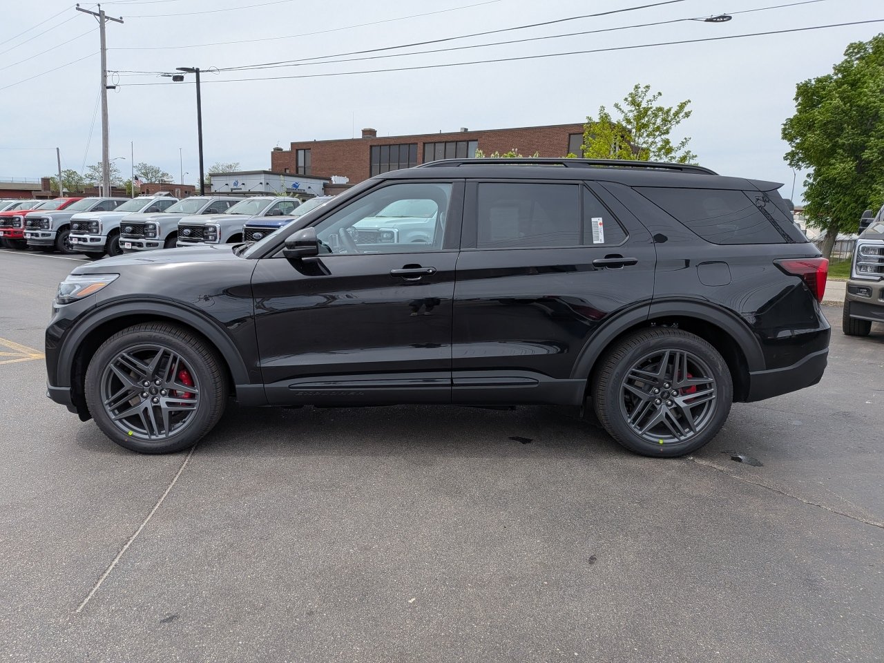 New 2026 Ford Explorer ST w/ Sun And Sound Package AWD/4WD image 7
