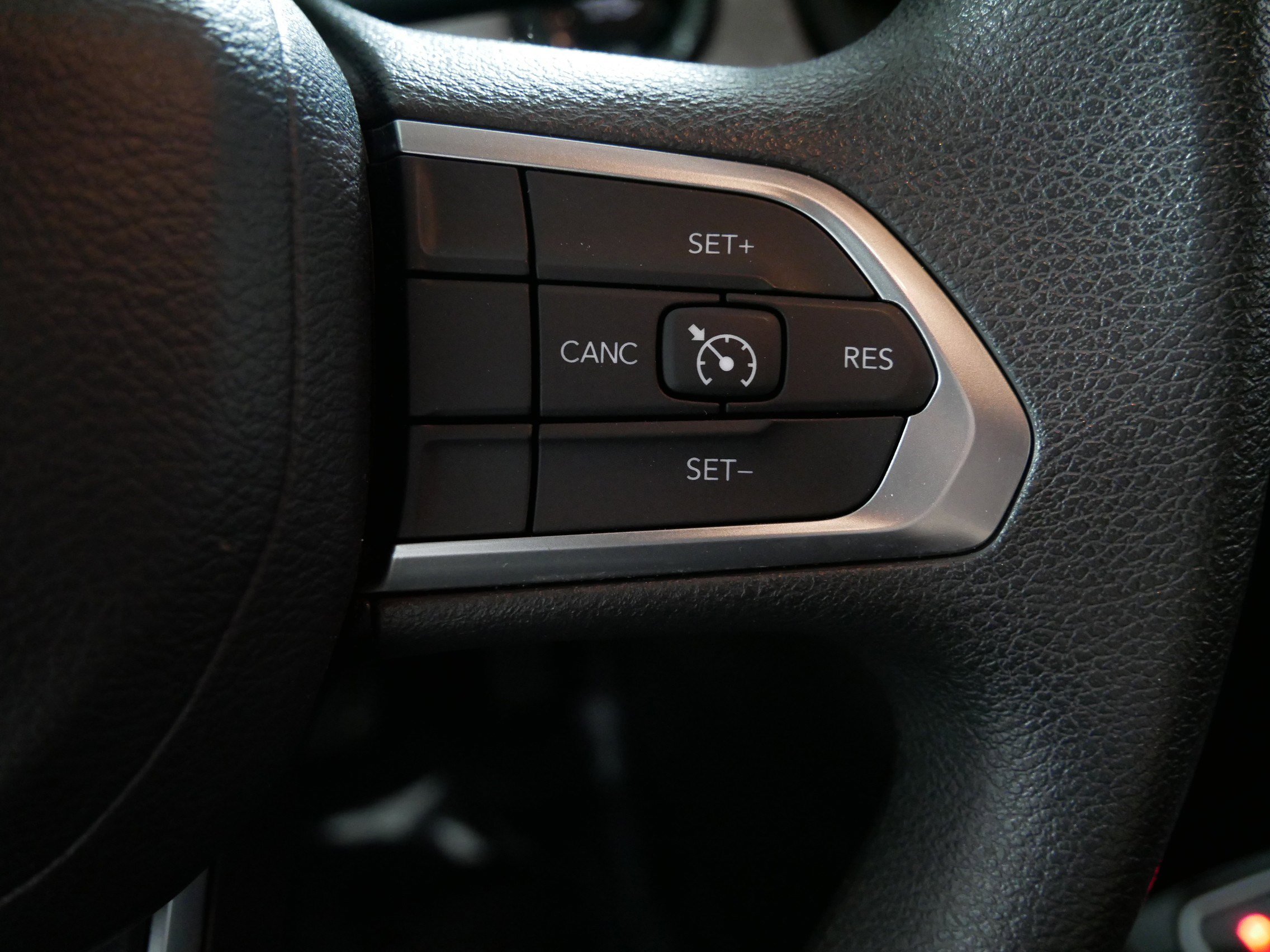 Used 2023 Jeep Compass Sport image 28