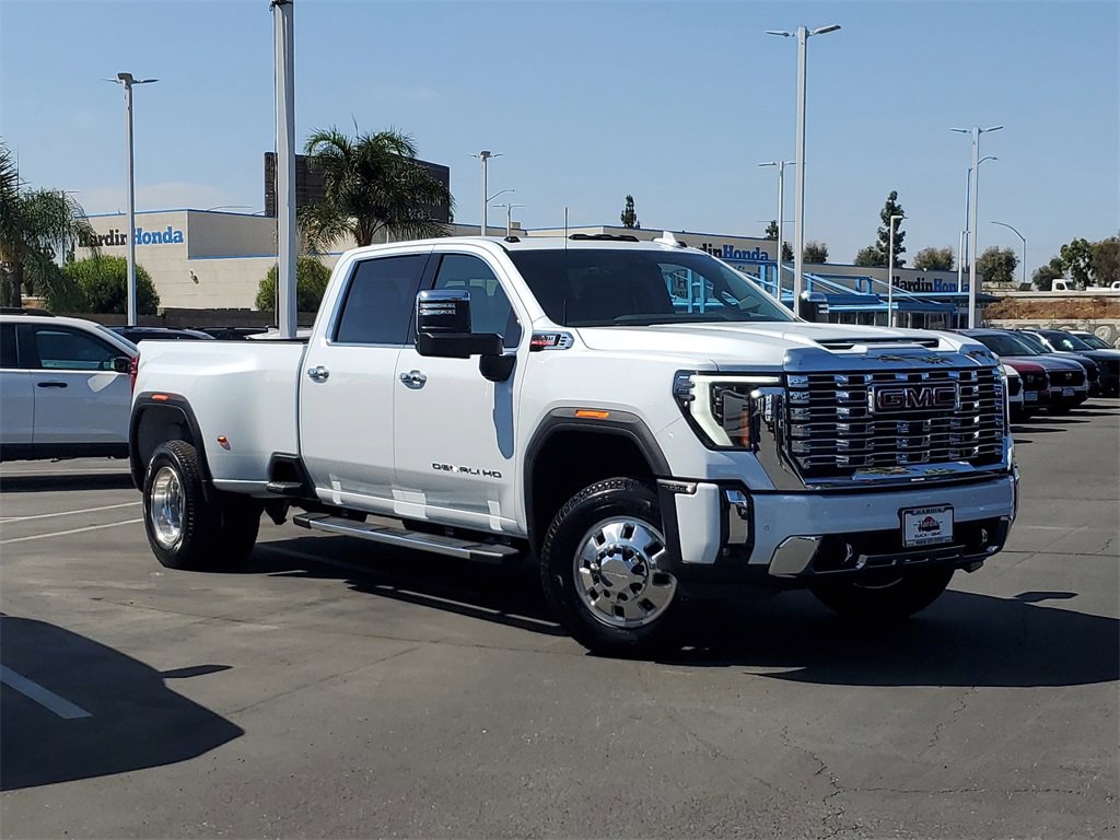 New 2026 GMC Sierra 3500 Denali w/ Denali Reserve Package image 1