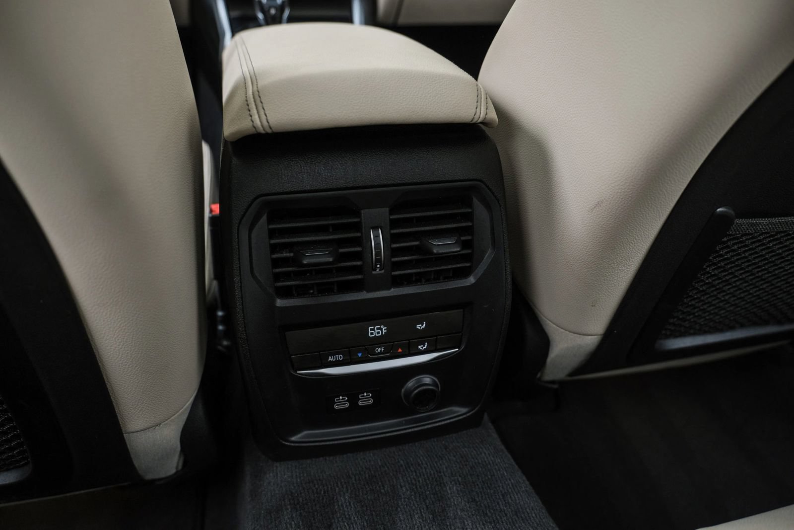 Used 2019 BMW 330i xDrive Sedan w/ Convenience Package AWD/4WD image 38