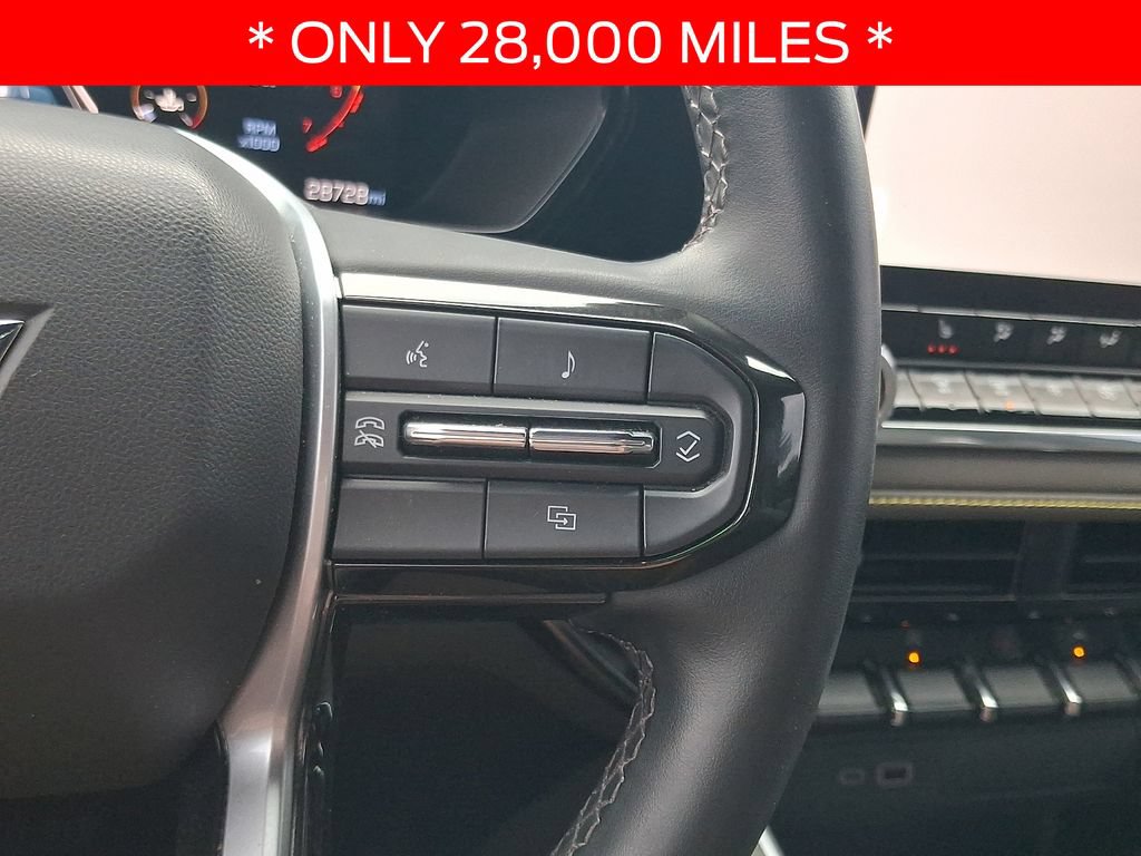 Used 2024 Chevrolet Colorado ZR2 w/ Technology Package AWD/4WD image 22