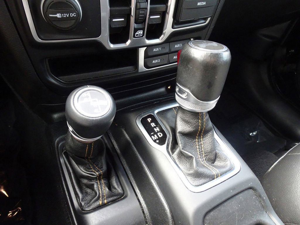 Used 2021 Jeep Wrangler Unlimited Sahara image 16