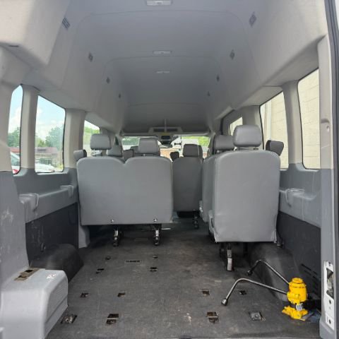 Used 2018 Ford Transit 350 XL image 23