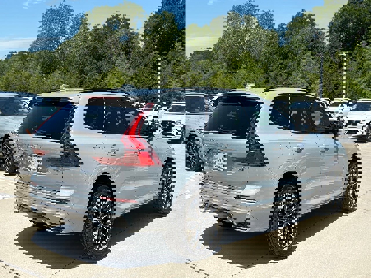 New 2026 Volvo XC60 B5 Plus w/ Protection Package Premier image 6