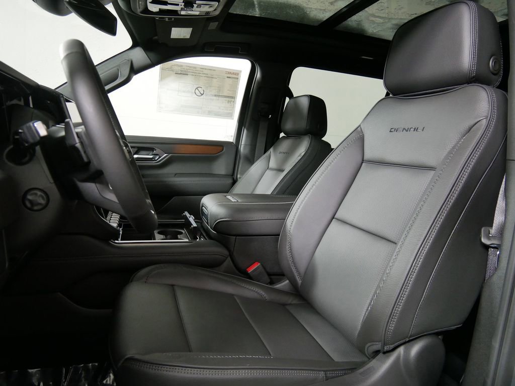 New 2026 GMC Yukon XL Denali w/ Sun & Power Step Package image 9