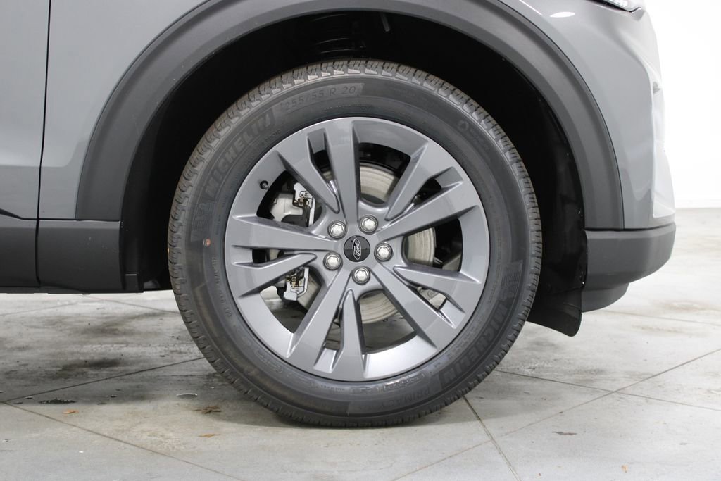 New 2026 Ford Explorer Active w/ Active Comfort Package image 11