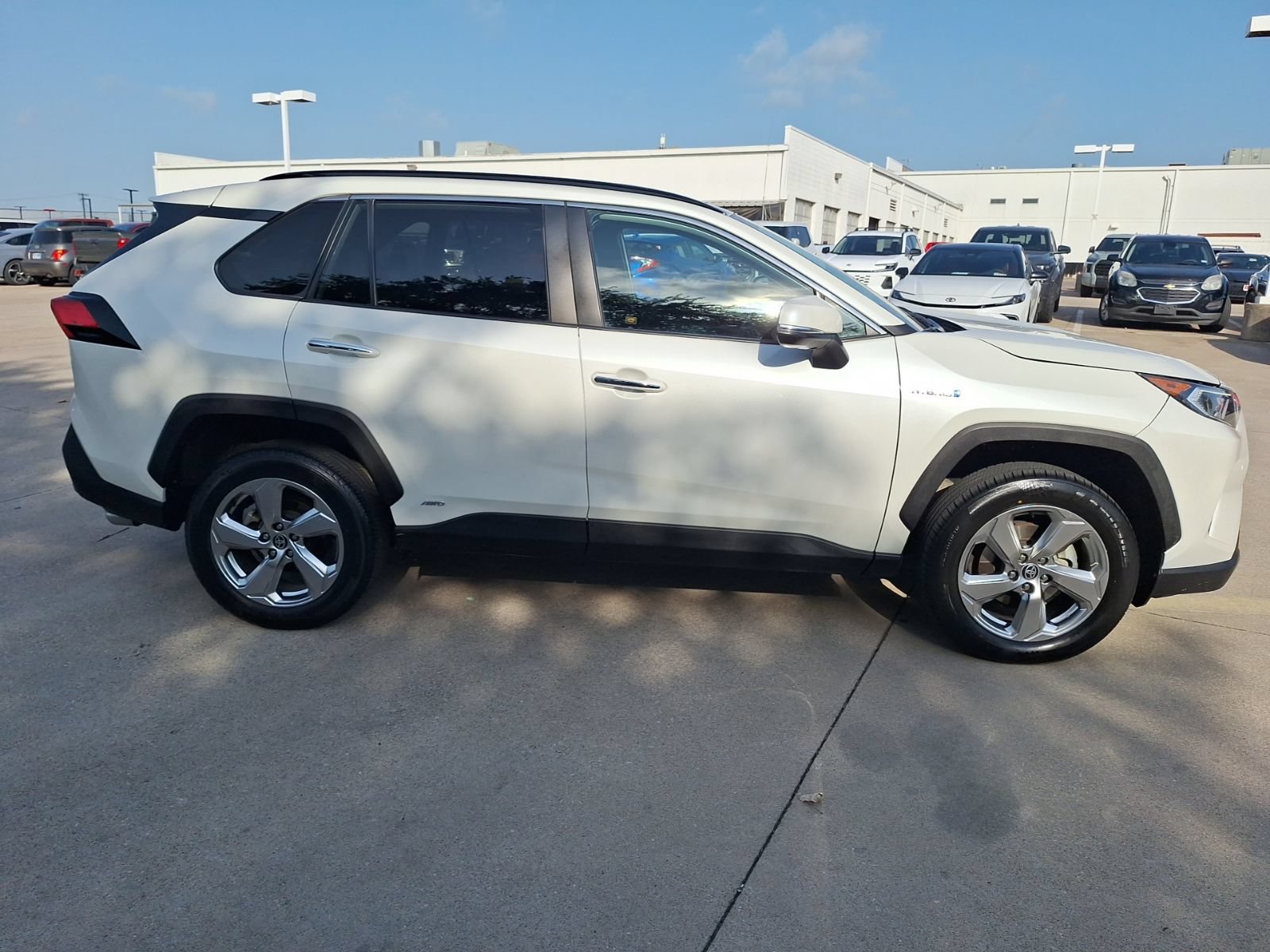 Used 2021 Toyota RAV4 Limited w/ Limited Grade Weather Package AWD/4WD image 7