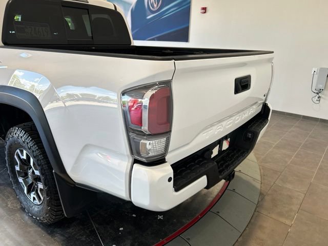 Certified 2020 Toyota Tacoma TRD Off-Road w/ Technology Package AWD/4WD image 5