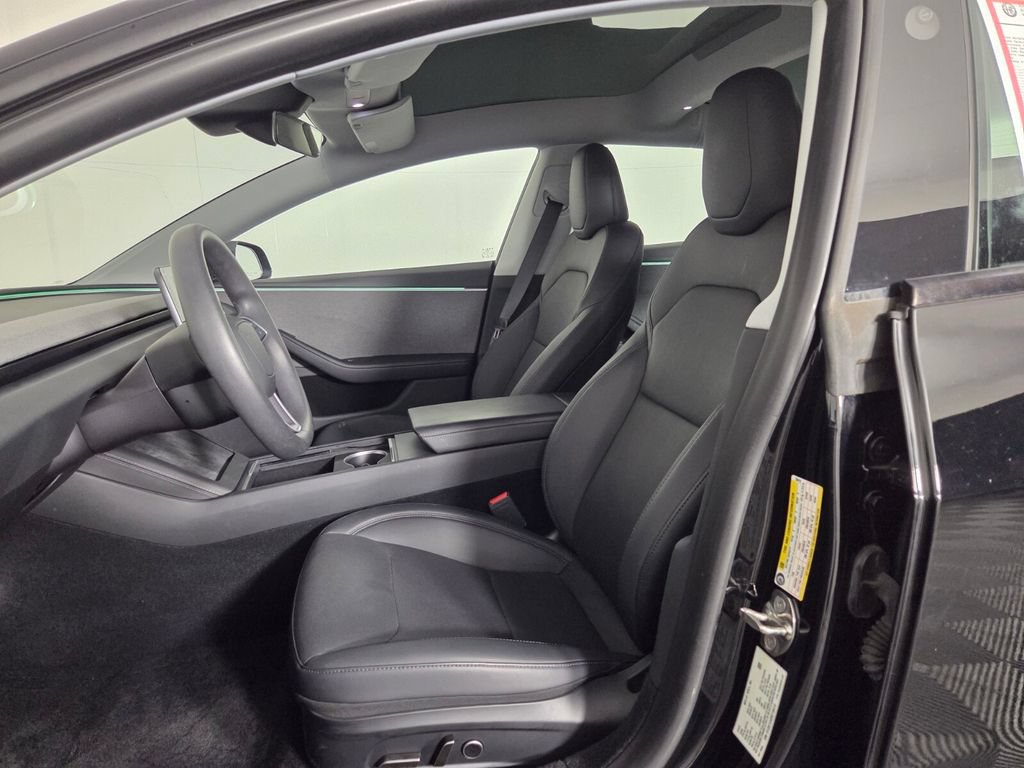 Used 2024 Tesla Model 3 Standard Range RWD image 10