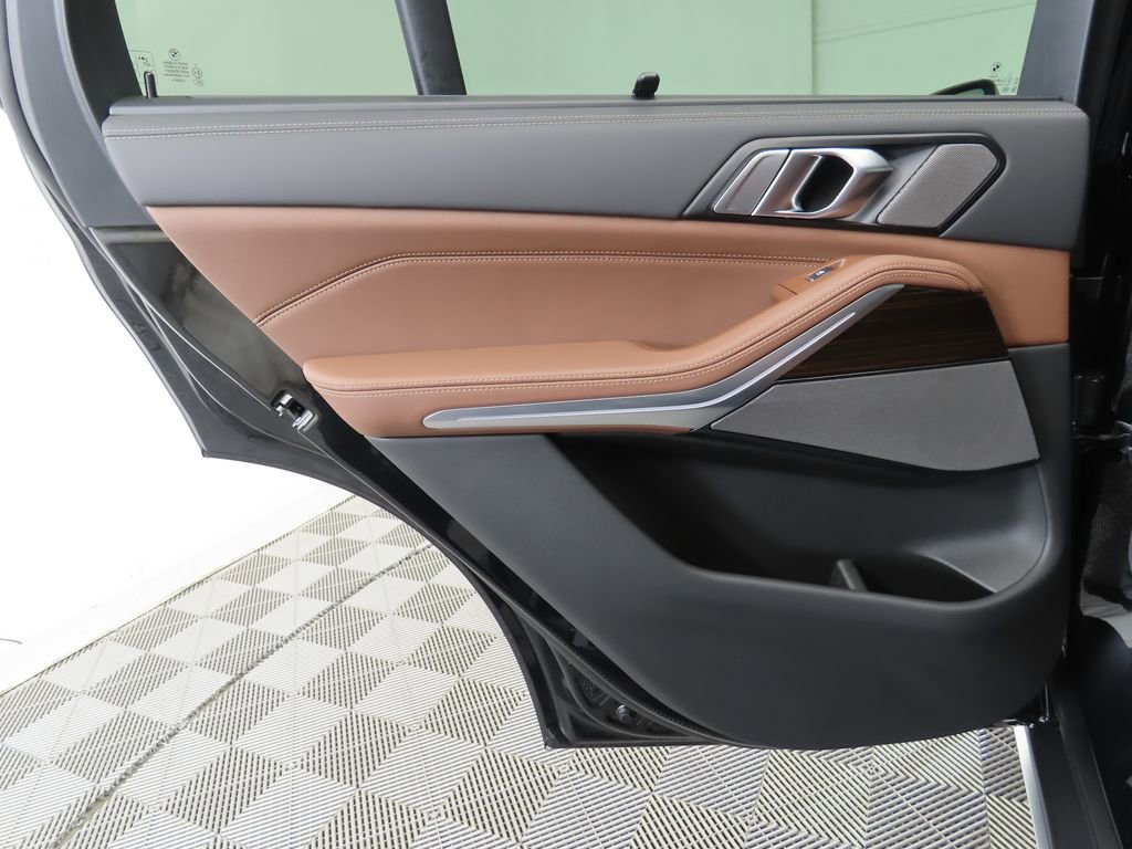 New 2026 BMW X5 sDrive40i w/ Climate Comfort Package image 27