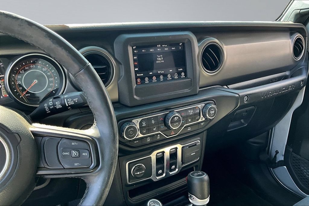 Used 2022 Jeep Wrangler Sport AWD/4WD image 9