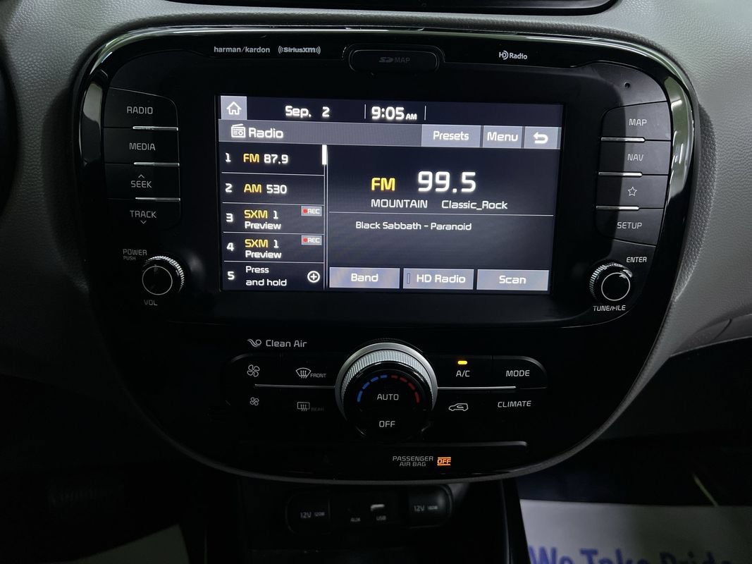 Used 2018 Kia Soul + w/ Audio Package FWD image 21