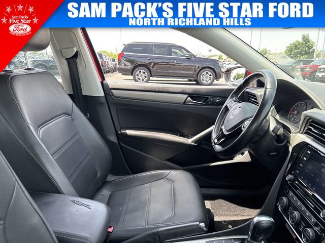 Used 2020 Volkswagen Passat 2.0T SE w/ Sunroof Package FWD image 18