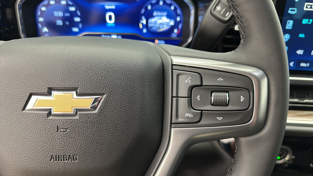 Used 2024 Chevrolet Silverado 1500 LT AWD/4WD image 20