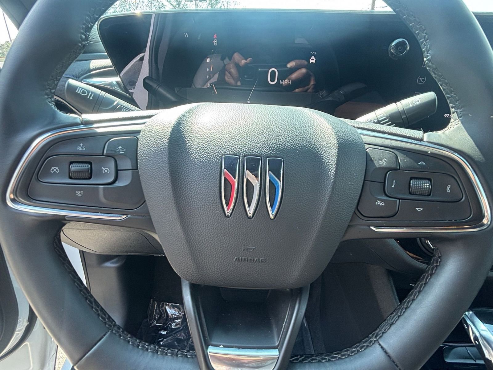 Used 2025 Buick Envista Sport Touring FWD image 28