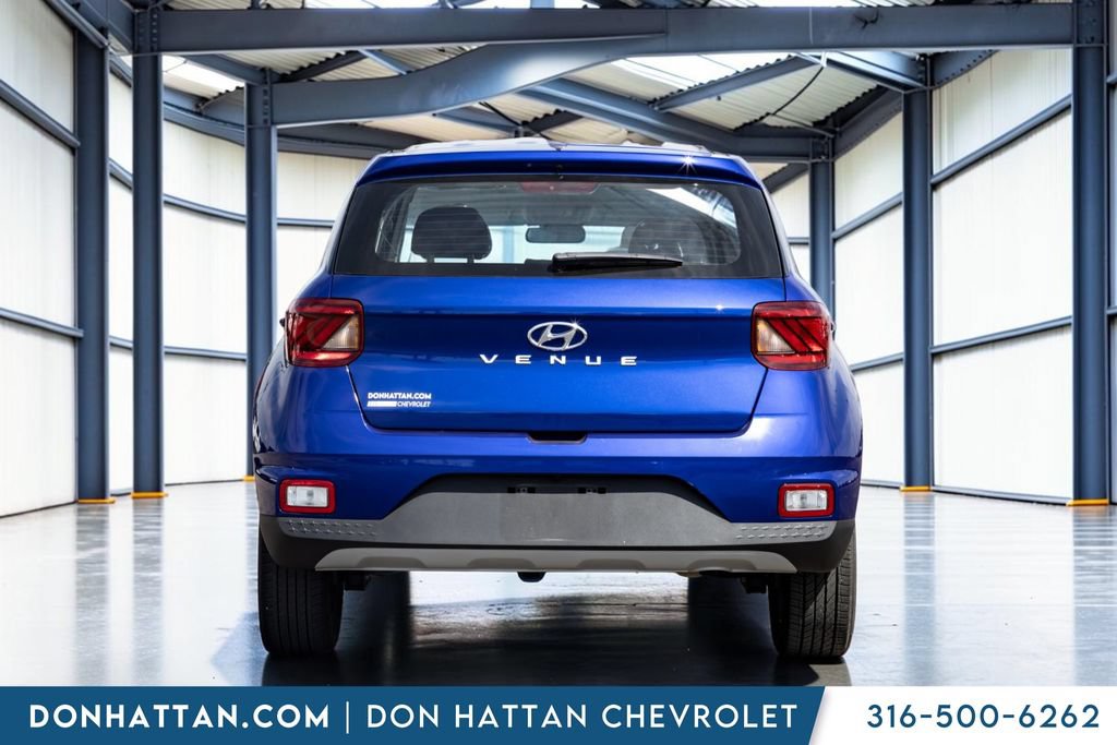 Used 2025 Hyundai Venue SEL FWD image 24
