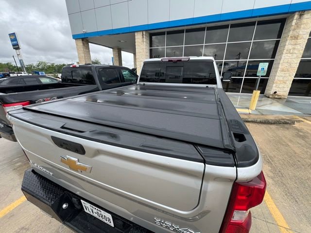 Used 2022 Chevrolet Silverado 2500 High Country w/ Z71 Off-Road Package AWD/4WD image 13